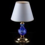 Modrá umělecká lampa na noční stolek se stínítkem