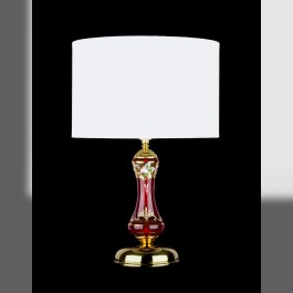 Lampa s válcovitým textilním stínidlem a rubínově zbarvenou skleněnou základnou