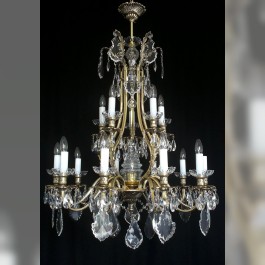 Velký lustr z Kamenického Šenova se 16-ti žárovkami