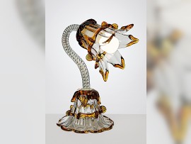 Umělecká stolní lampa Murano se skleněným stínidlem z dvoubarevného skla