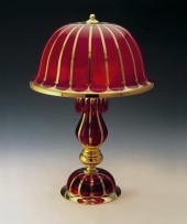 Luxusní rubínově-červená stolní lampa malovaná 24K zlatem