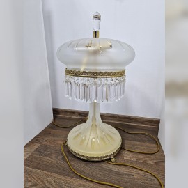 Lampa z masivního pískovaného skla s hlubokým ručně vyřezaným vzorem