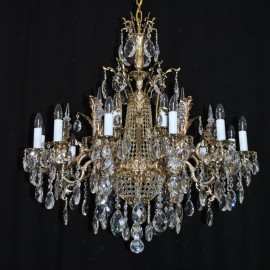 The 16 arms Cast brass crystal chandelier with the Srass basket & Crystal spikes