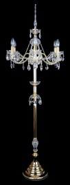 Vysoká stojací křišťálová lampa ze zlatého kovu s křišťýlovými ověsy