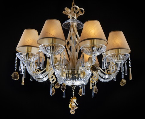 Luxusní designový křišťálový lustr se stínítky a mořskými plody