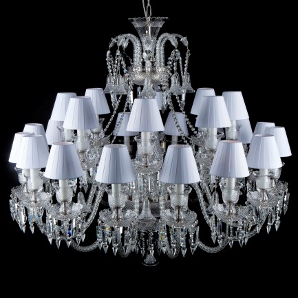 24ramenný křišťálový lustr BACCARAT se stínidly