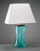 Zelená lampa do ložnice ze skla obarveného železem